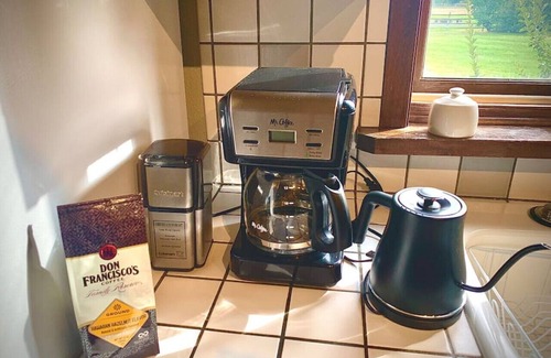 Four Corners House | Nostalgic Ranch House | Hot tub, Game Room, Views