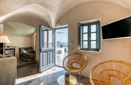 Oia Hotel | Nostos Apartments