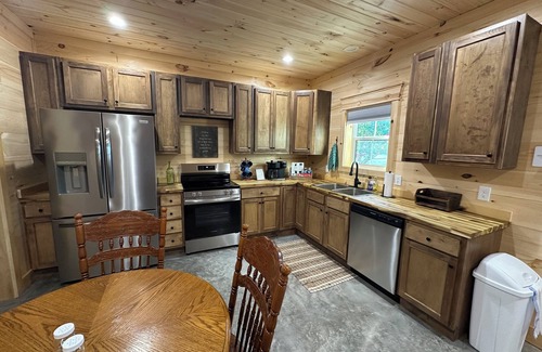 Scottsboro Cabin | Not Just for Fishermen in Scottsboro, Alabama
