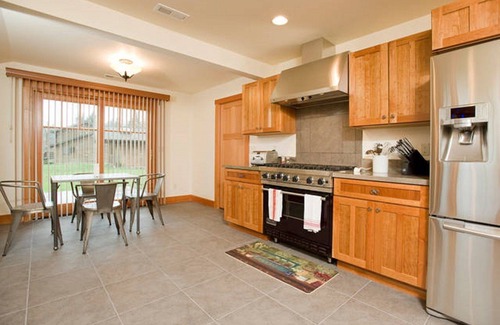 Woodinville House | Nothing But "5" Stars * Discover Woodinville * Washington's Wine Country