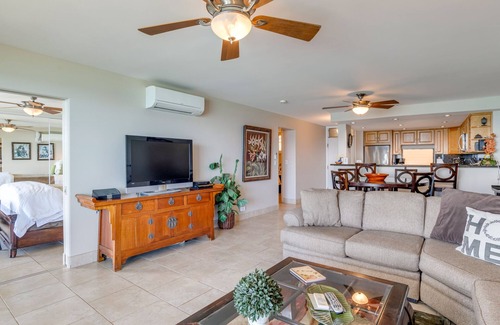 Honokowai Condo | NOTHING BUT OCEAN VIEWS! Remodeled, AC, direct ocean front, large 2bd/2bth