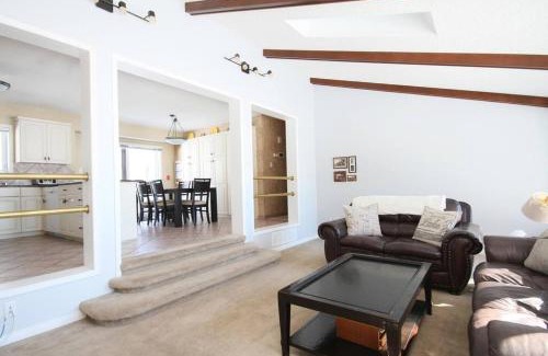 Trent Lakes House | Nothing here