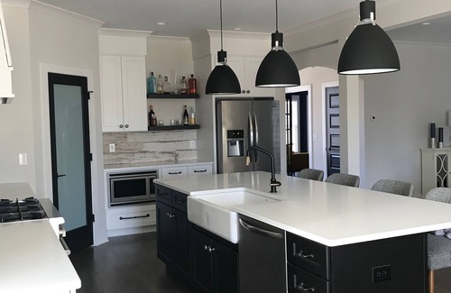 South Bend House | Notre Dame Ave. Dream Home Built in 2018 -1.5 Miles from Campus