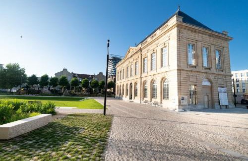 Downtown Le Havre Apartment | Notre-Dame Renaissance - Confort