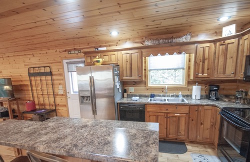 Blairsville Cabin | Nottely and Nice is a Beautiful Cabin on the Nottely River in Blairsville.