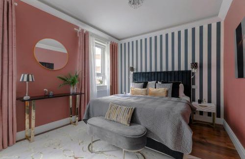 Lancaster Gate Apartment | Notting Hill & Hyde Park EXCLUSIVE WEST-END SERENE DESIGNER FAMILY HOME 5Bed4bath