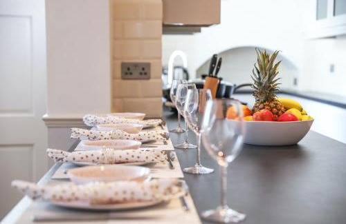 Pembridge Apartment | Notting Hill - Movie Location