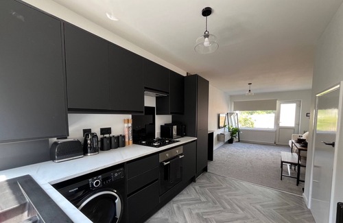 Mapperley House | Nottingham 2-bed House, Sleeps 4, Pet Friendly