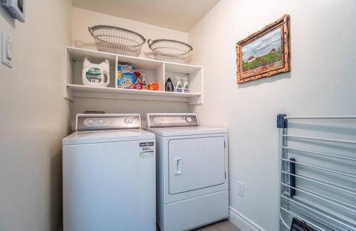 Chateau-Richer Apartment | Nouveau - Bord de fleuve, Mont Sainte-Anne et + !