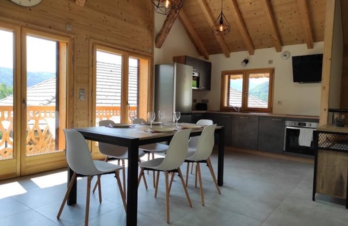 Mieussy Ski Chalet | Nouveau Logement Entièrement Neuf : L'echappée Belle en Montagne