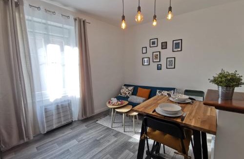 Talensac-Pont Morand Apartment | Nouveau - Sarrazin