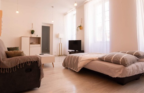 Avallon Apartment | Nouveau4 Personnes1 Chambre3 Litsparking