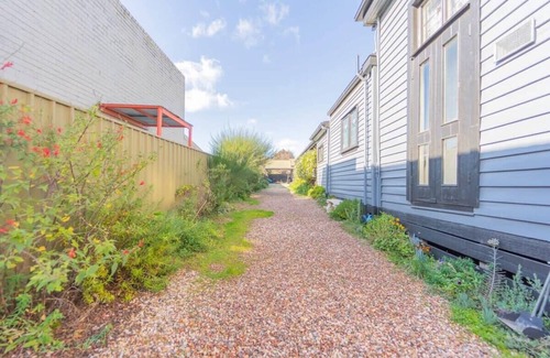 White Hills Apartment | Nouvelle Studio Near Bendigo CBD