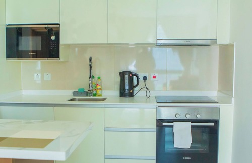 Roman Ridge Apartment | Nova Apartments Luxury One bedroom