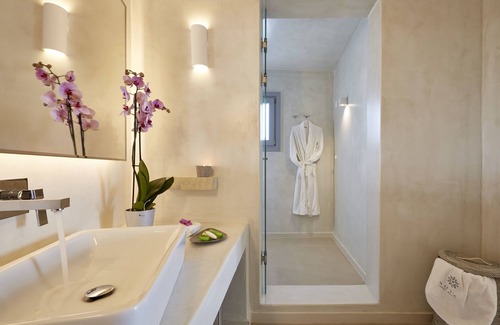 Pyrgos House | Nova Luxury Suites
