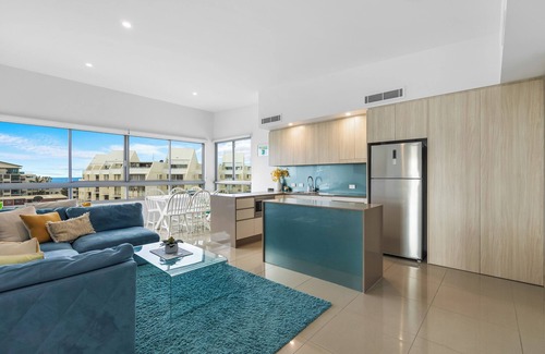 Mooloolaba Apartment | Nova Ocean Views Mooloolaba 2 Bedroom Apartment