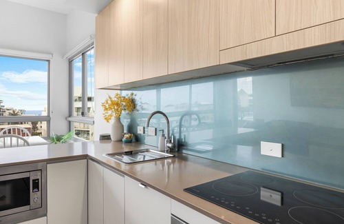 Mooloolaba Apartment | Nova Ocean Views Mooloolaba 2 Bedroom Apartment