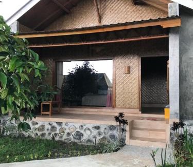 Kecamatan Sikur House | Nova's Bungalow