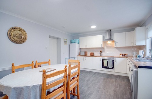 Cromarty Firth House | Novar 4 Bedroom House - Alness