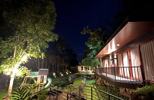 Canlubang Bed & Breakfast | Novella Tagaytay Deluxe King 302 Pond View