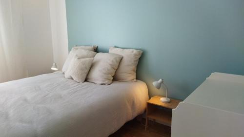 Bruz Apartment | November Charlie, appartement en centre ville de Bruz