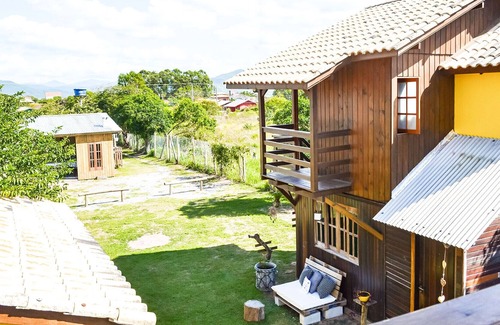 Praia do Rosa Ski Chalet | NOVO: Bangalô confortável c piscina em Imbituba/SC