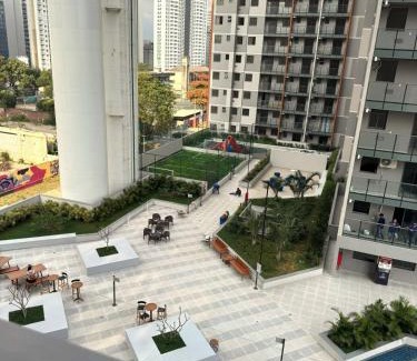 Santo Cristo Apartment | Novo Studio next to the VLT near the Center and South Zone