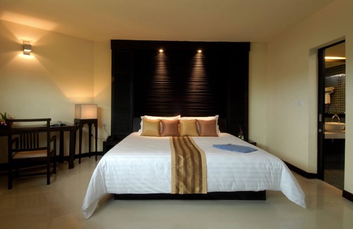 Pak Nam Hotel | Novotel Chumphon Beach Resort