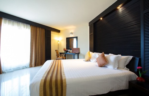 Pak Nam Hotel | Novotel Chumphon Beach Resort