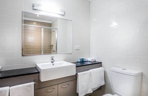 Eaton Hotel | Novotel Darwin Airport