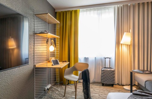 Courcouronnes Hotel | Novotel Evry Courcouronnes
