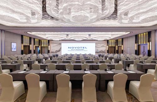 Kunshan Hotel | Novotel Kunshan Yangcheng Lake