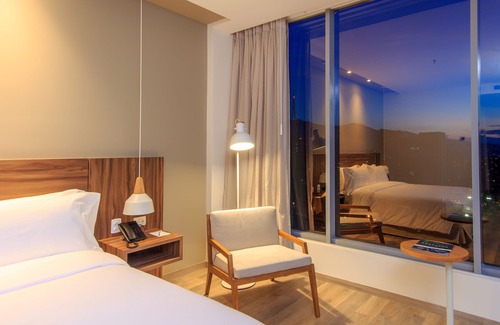 Los Naranjos Hotel | Novotel Medellín El Tesoro