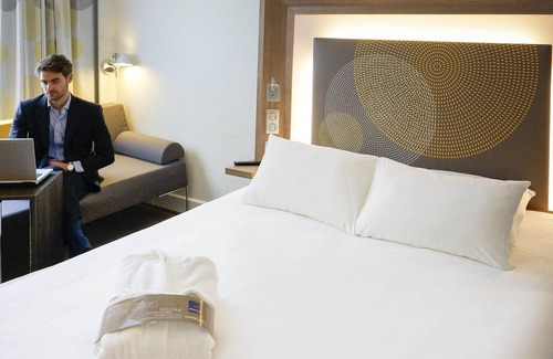 Saclay Hotel | Novotel Paris Saclay
