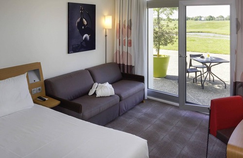 Magny-les-Hameaux Hotel | Novotel Saint-Quentin en Yvelines