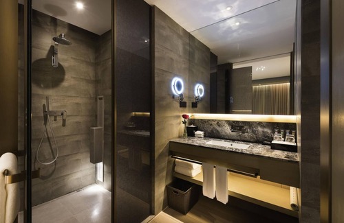 Pudong Hotel | Novotel Shanghai Clover