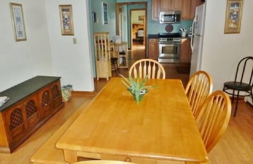 Bonnet Shores House | NOW BOOKING 2024 ~ Beautiful, Oversized Cape in Scenic Bonnet Shores!