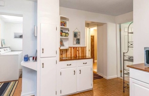 Central Lake Cottage | now booking summer 2023