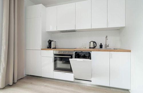 Jezyce Apartment | Nowoczesne Apartamenty dla 2 Doroslych i 2 Dzieci Parking by Noclegi Renters
