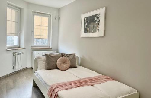 Elk Apartment | Nowoczesny Apartament z widokiem na rzekę i jezioro
