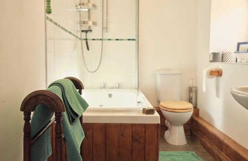 Lydney House | Noxon Pond Cottage