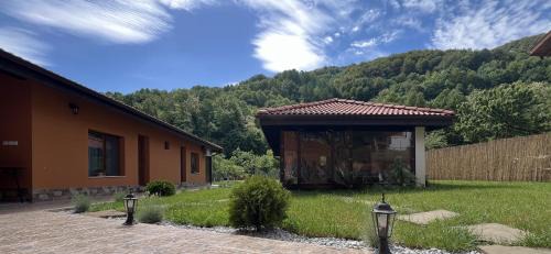 Beli Osum House | NOYA Guest Rooms