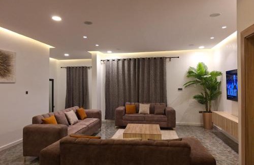Uyo Apartment | NPJ Fully Furnished 4 Bedroom Apartment in Uyo