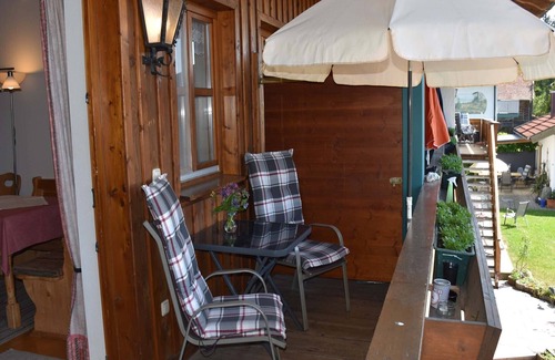 Bad Endorf Apartment | Nr. 5: Ferienwohnung, 40 qm Obergeschoss, 1 separates Schlafzimmer