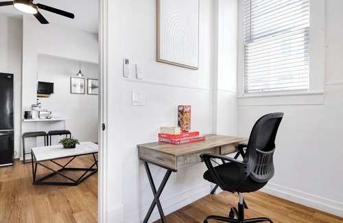Tobin Hill Apartment | Nr DT River Walk, Alamo, Zoo | Yard BBQ | Games