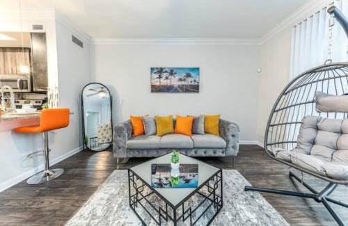 South Central Houston Apartment | NRG Stadium, the Medical Center Bright and Cozy Unit
