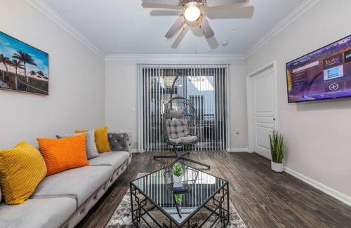 South Central Houston Apartment | NRG Stadium, the Medical Center Bright and Cozy Unit