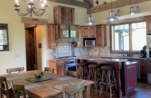 Divide Cabin | nRiverfront Timber-framed Hunting Lodge; Ideal SW Montana location; Wi-Fi