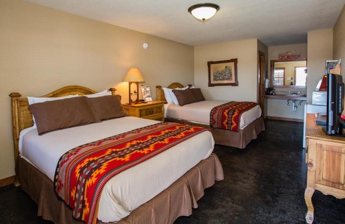 Decatur House | NRS Event Center & Guest Ranch