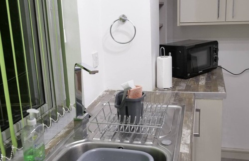 Edgbaston Apartment | nSpacious appt|4 beds|sleeps 5| Free parking| close to city| Netflix